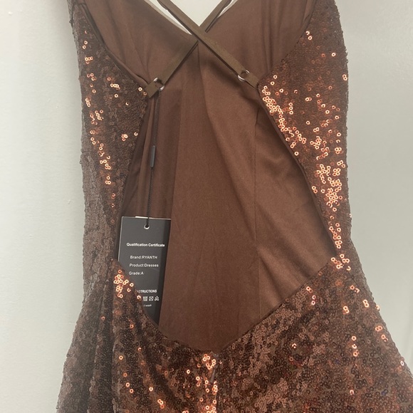 Women's Sequin Dresses with Slit - Picture 8 of 12